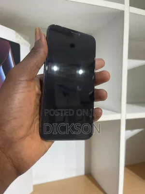 Apple iPhone 11 64 GB Black