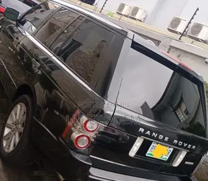 Land Rover Range Rover 2010 Black