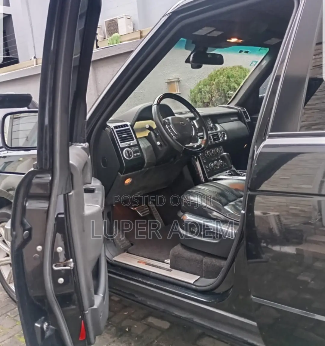 Land Rover Range Rover 2010 Black