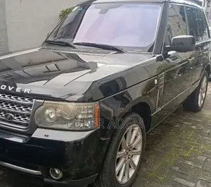 Land Rover Range Rover 2010 Black