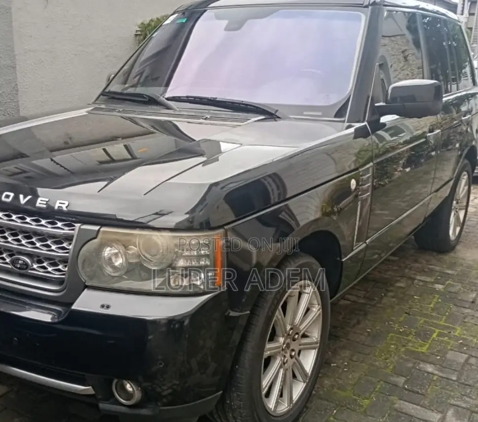 Land Rover Range Rover 2010 Black