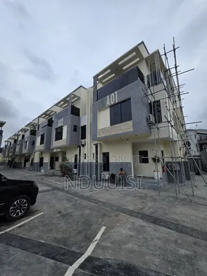 4bdrm Townhouse/Terrace in Ikeja GRA for sale