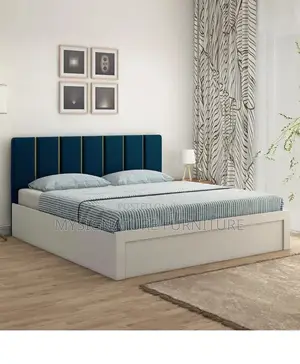 4 1⁄2 by 6ft Bedframe