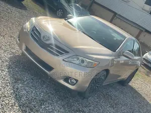 Toyota Camry 2008 Gold