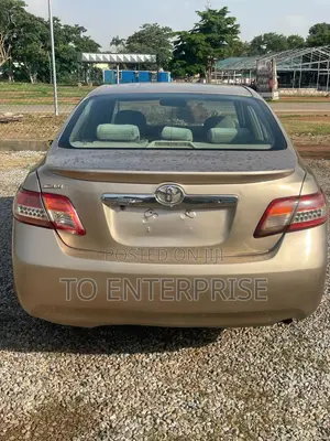 Toyota Camry 2008 Gold