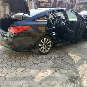 Hyundai Sonata Limited 2.0T Sedan (2.0L 4cyl 6A) 2013 Black