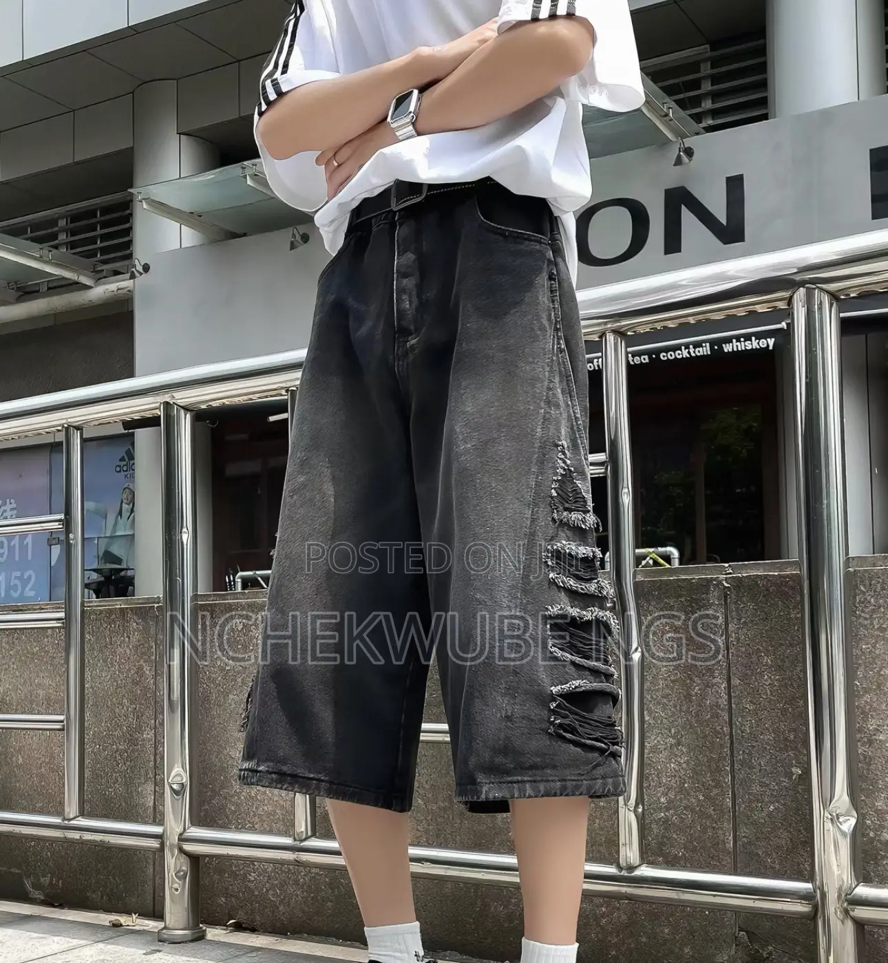 Top Notch Short
