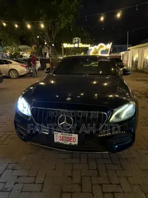 Mercedes-Benz E300 2016 Black