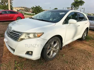 Toyota Venza 2010 White