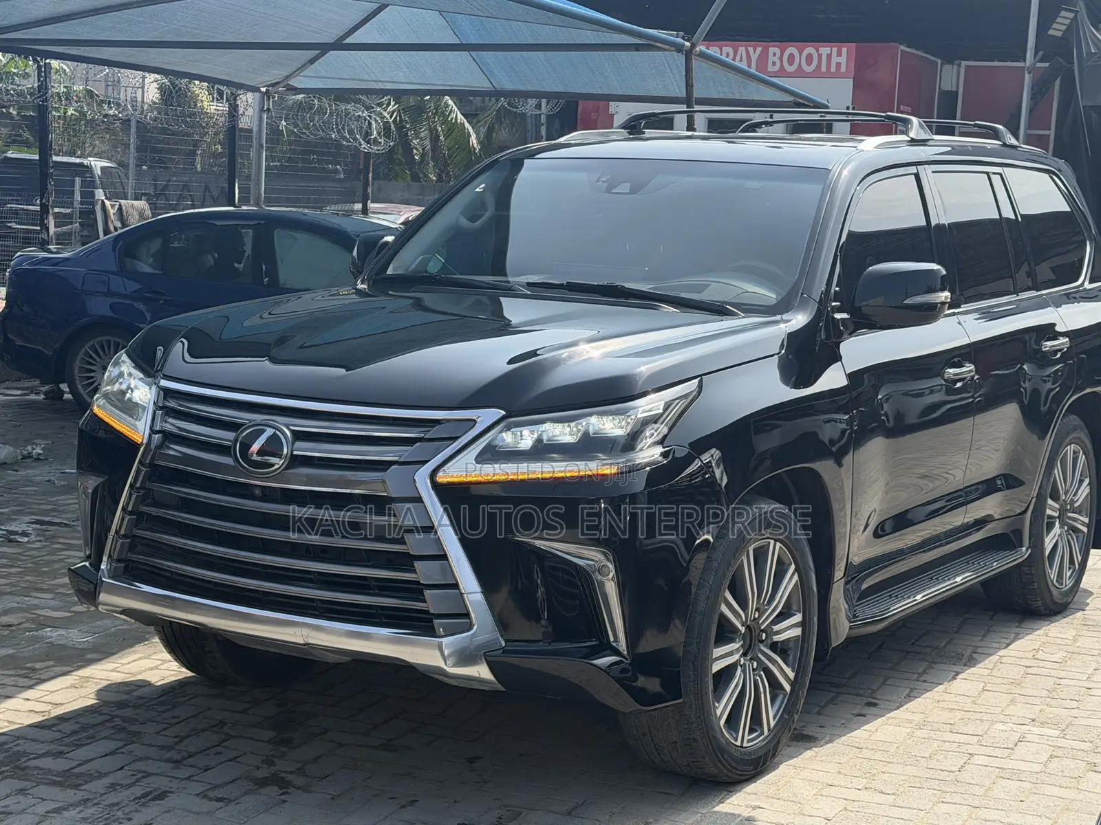 Lexus LX 570 AWD 2016 Black