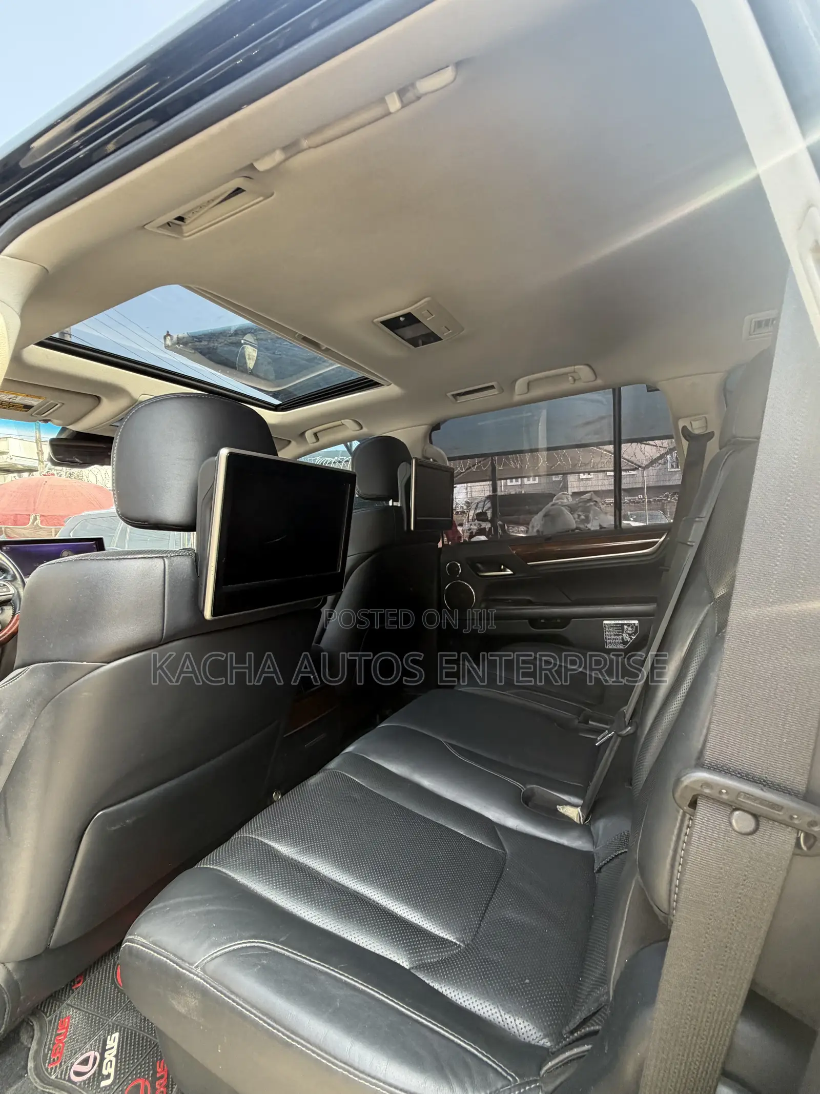 Lexus LX 570 AWD 2016 Black