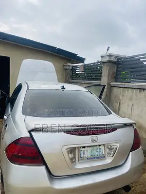 Honda Accord 2006 Silver