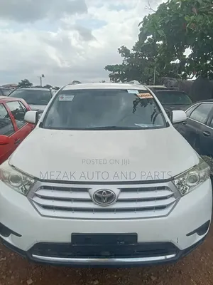 Toyota Highlander 2011 White