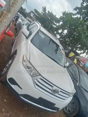 Toyota Highlander 2011 White