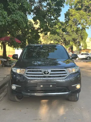Toyota Highlander Limited 3.5l 4WD 2013 Gray