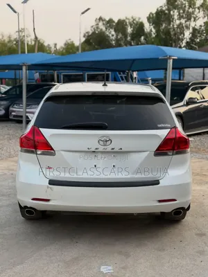 Toyota Venza 2010 White