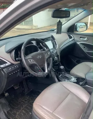 Hyundai Santa Fe 2015 Gray