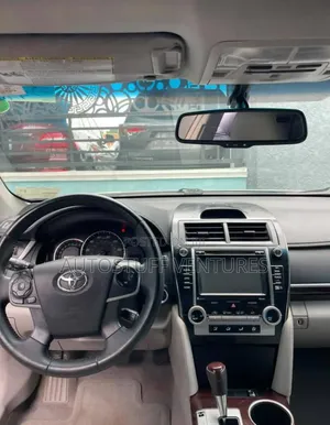 Toyota Camry 2014 Silver