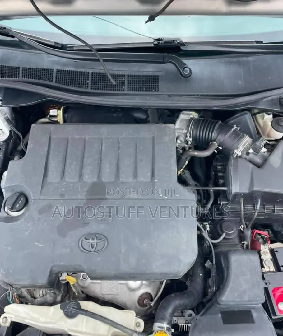 Toyota Camry 2014 Silver