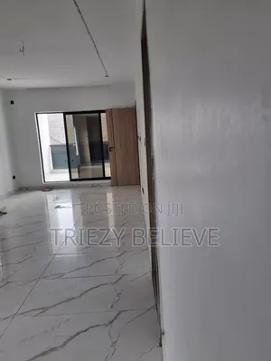 Furnished 4bdrm Apartment in Wumego Crescent, Lekki Phase 1 for sale