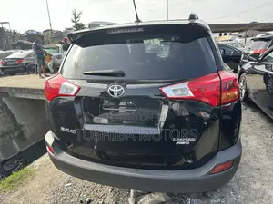Toyota RAV4 Limited AWD (2.5L 4cyl 6A) 2016 Black