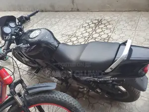 Honda CB 2002 Black