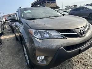 Toyota RAV4 Limited AWD (2.5L 4cyl 6A) 2016 Gray