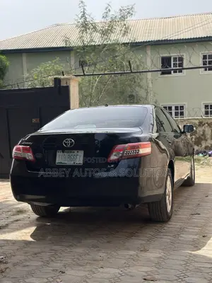 Toyota Camry LE 4dr Sedan (2.5L 4cyl 6A) 2011 Black