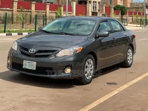Toyota Corolla 2012 Gray
