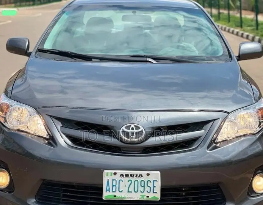 Toyota Corolla 2012 Gray