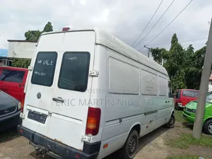 Volkswagen LT 2009 White