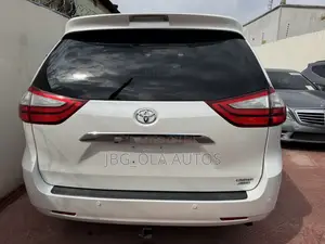 Toyota Avanza 2016 White