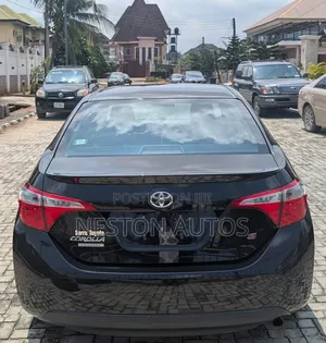 Toyota Corolla 2016 Black