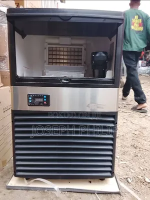Ice Cube Maker