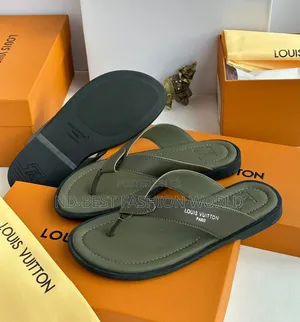 Lious Vitton Simple Slippers