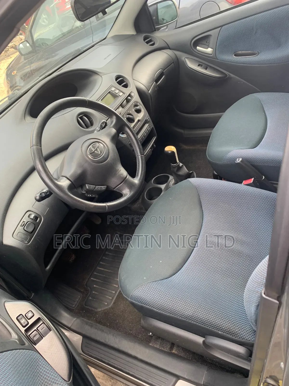 Mercedes-Benz Vito 2010 Yellow