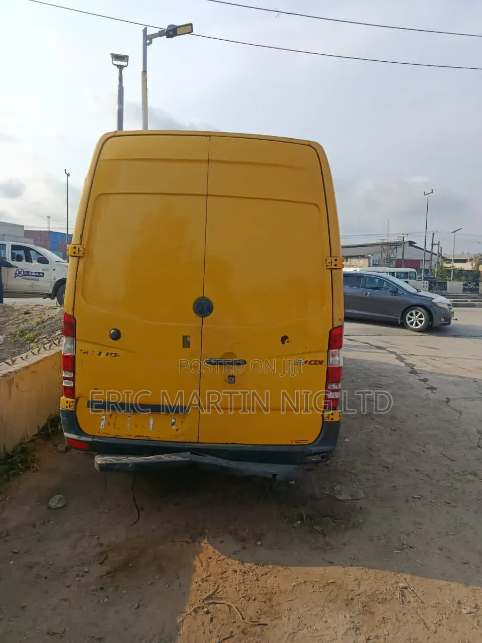 Mercedes-Benz Vito 2010 Yellow