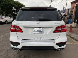 Mercedes-Benz M Class ML350 4MATIC 4dr SUV AWD (3.5L 6cyl 7A) 2015