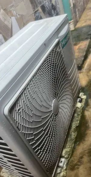 3 HP Hisense Standing AC