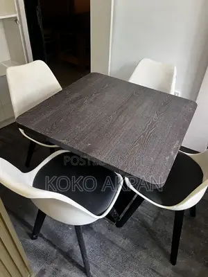 4 Seater Elegant Set