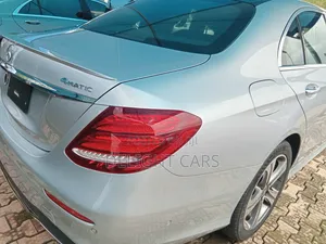 Mercedes-Benz E300 2018 Silver