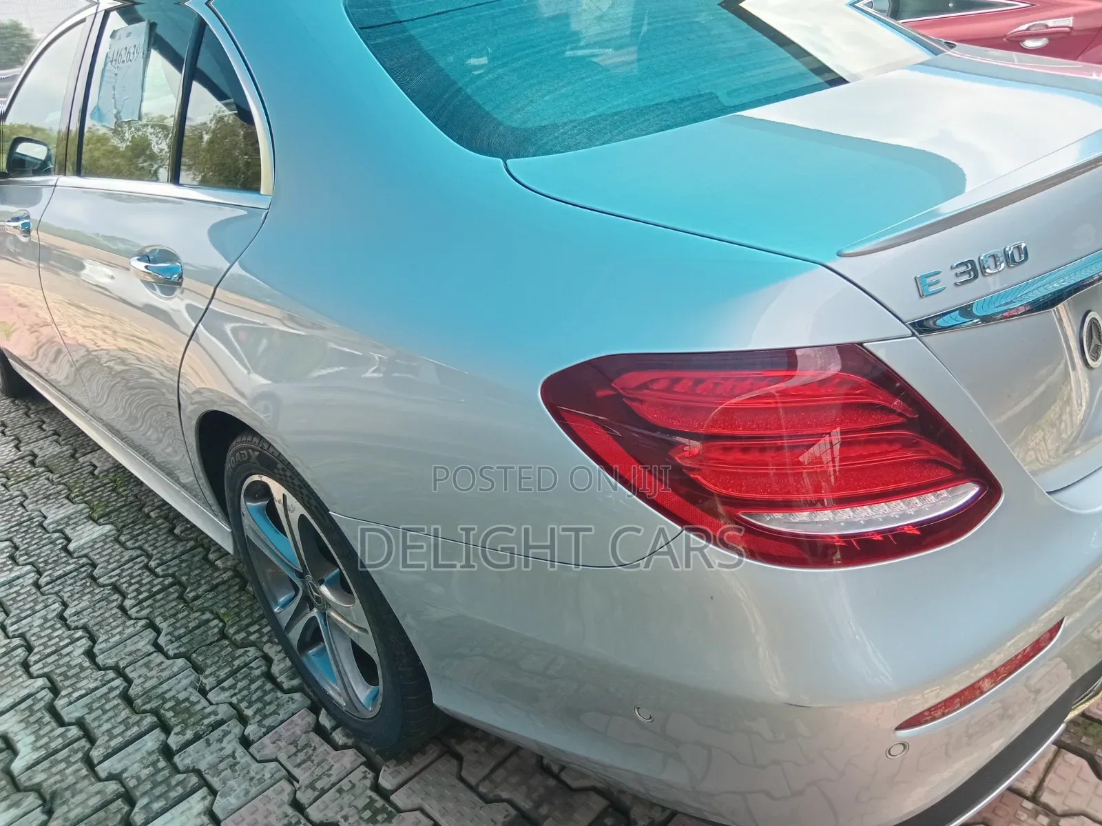 Mercedes-Benz E300 2018 Silver