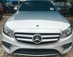 Mercedes-Benz E300 2018 Silver
