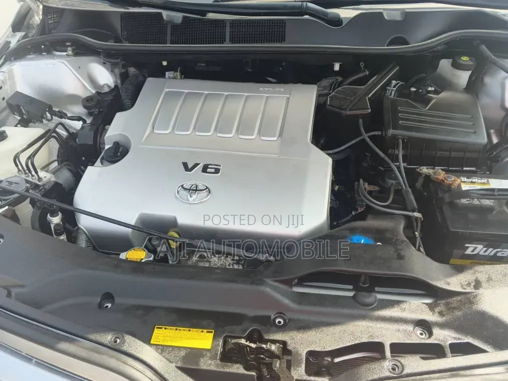 Toyota Venza 2012 Silver