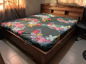 Mattress With Bedframe