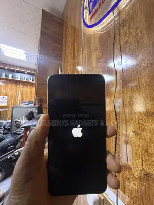 Apple iPhone 11 Pro Max 64 GB Gold