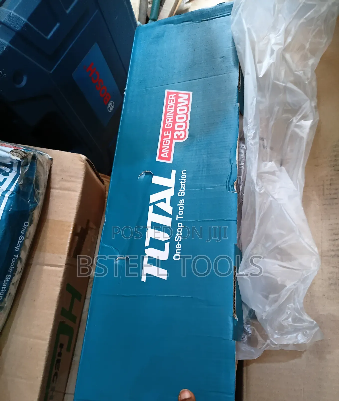 TOTAL 3000W Electric Grinder – Heavy Duty Angle Grinder