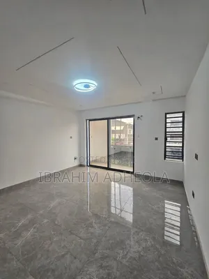 2bdrm Apartment in Yaba, Onike for sale