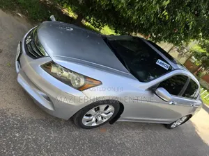 Honda Accord 2012 Silver