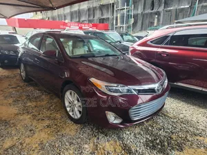 Toyota Avalon XLE 4dr Sedan (3.5L 6cyl 6A) 2015 Red